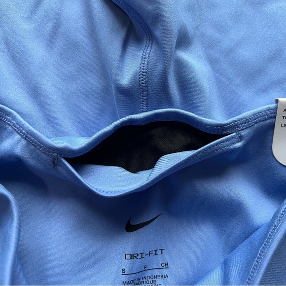 ***NWT*** Nike Women's Light Blue Compression Bike Shorts - Picture 5 of 5